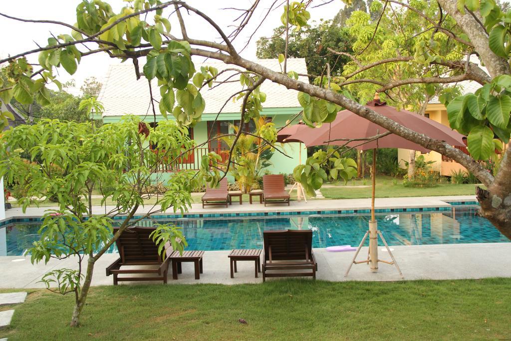 Paan Yong Villa Ban Thi Bagian luar foto
